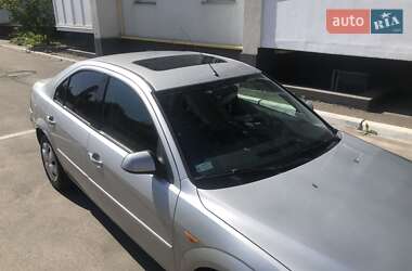 Седан Ford Mondeo 2002 в Киеве