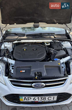 Седан Ford Mondeo 2012 в 