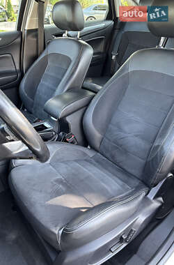 Седан Ford Mondeo 2012 в 