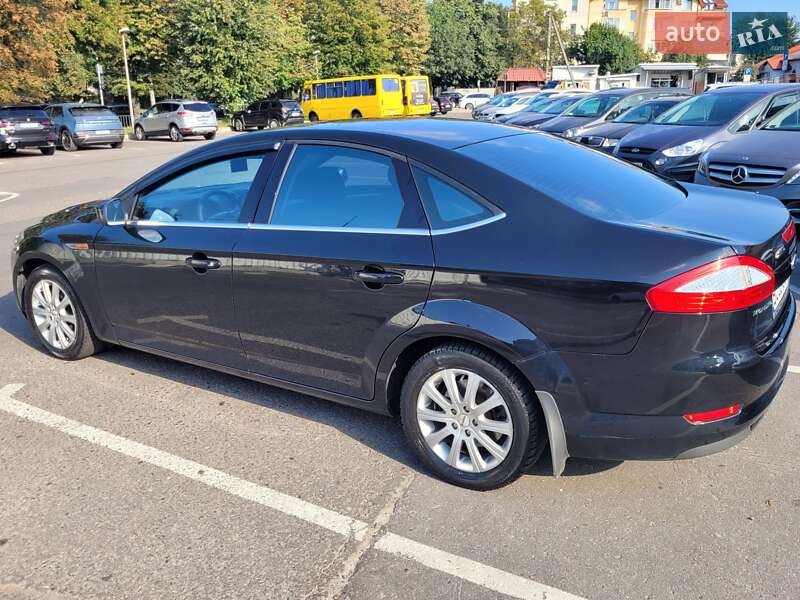 Седан Ford Mondeo 2010 в Львове