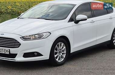 Седан Ford Mondeo 2016 в 