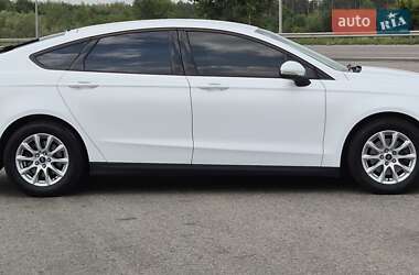 Седан Ford Mondeo 2016 в 