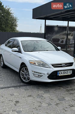 Седан Ford Mondeo 2011 в 