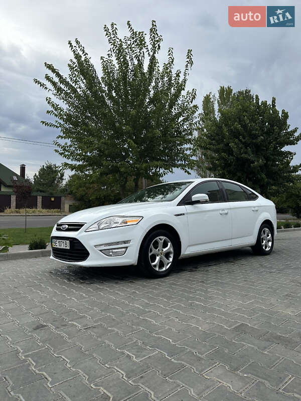 Лифтбек Ford Mondeo 2013 в Николаеве