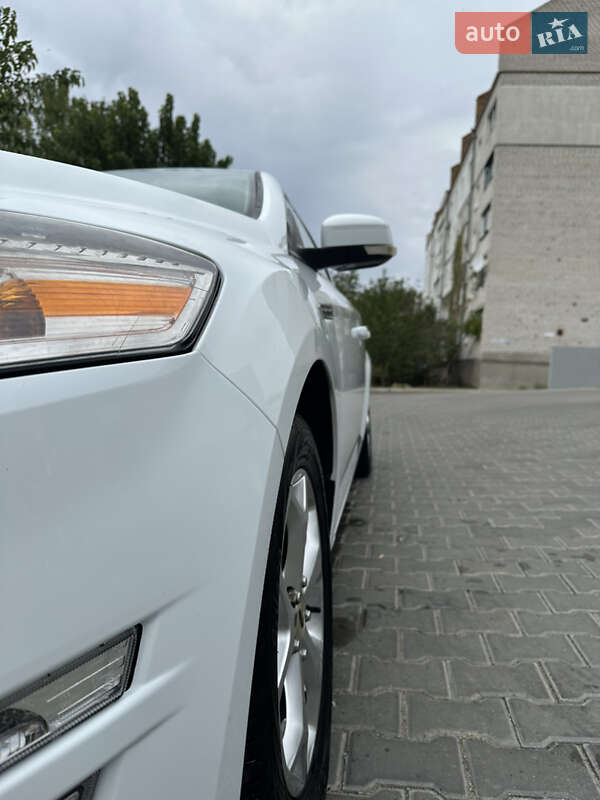 Лифтбек Ford Mondeo 2013 в Николаеве