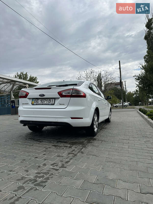 Лифтбек Ford Mondeo 2013 в Николаеве