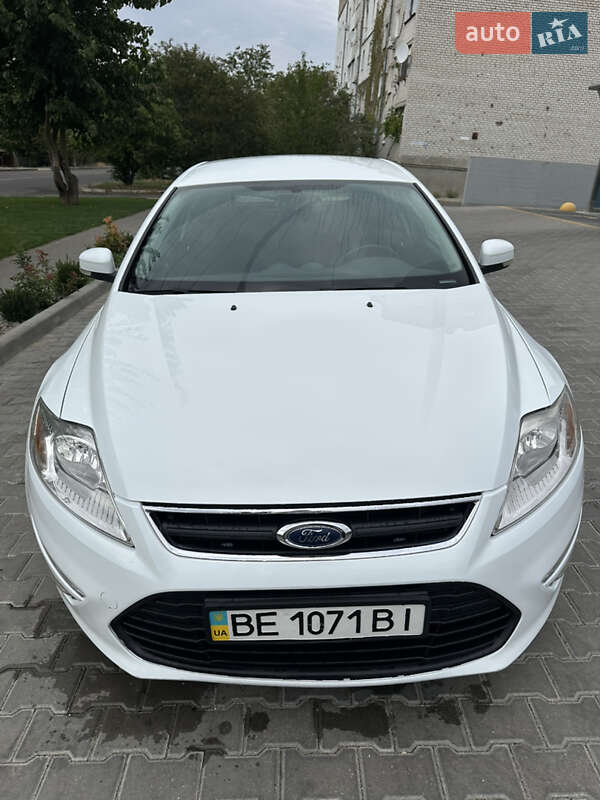 Лифтбек Ford Mondeo 2013 в Николаеве