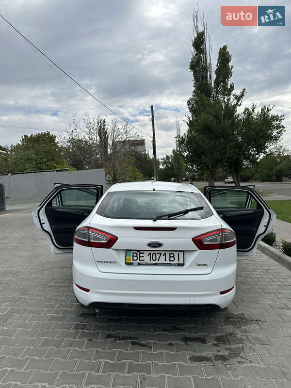 Лифтбек Ford Mondeo 2013 в Николаеве