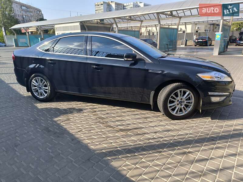 Седан Ford Mondeo 2011 в Одесі