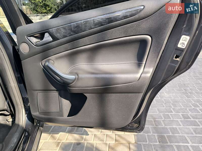 Седан Ford Mondeo 2011 в Одесі