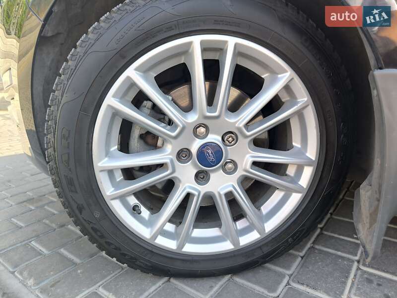 Седан Ford Mondeo 2011 в Одесі