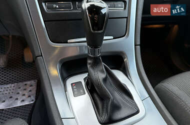 Седан Ford Mondeo 2011 в 