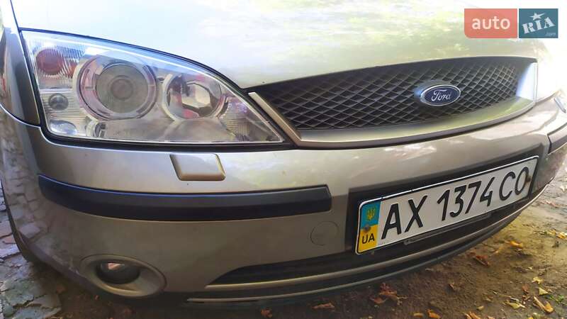 Седан Ford Mondeo 2002 в Чугуеве