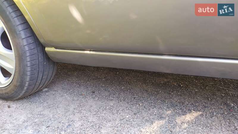 Седан Ford Mondeo 2002 в Чугуеве