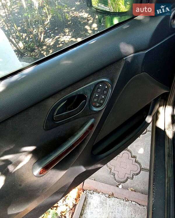 Седан Ford Mondeo 1994 в Роздільній