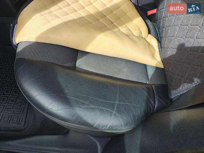 Ліфтбек Ford Mondeo 2006 в Шепетівці фото 16 Ліфтбек Ford Mondeo 2006 в Шепетівці