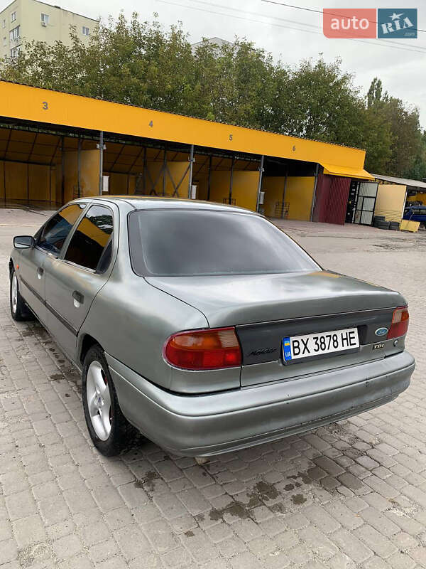 Седан Ford Mondeo 1993 в Хмельницком