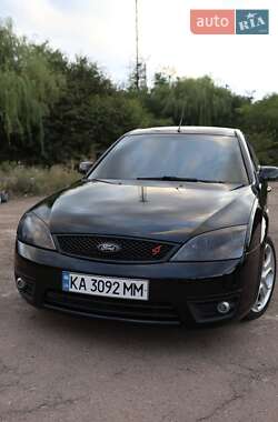 Лифтбек Ford Mondeo 2005 в 