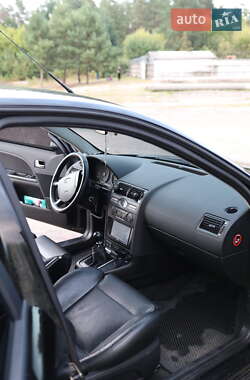 Лифтбек Ford Mondeo 2005 в 