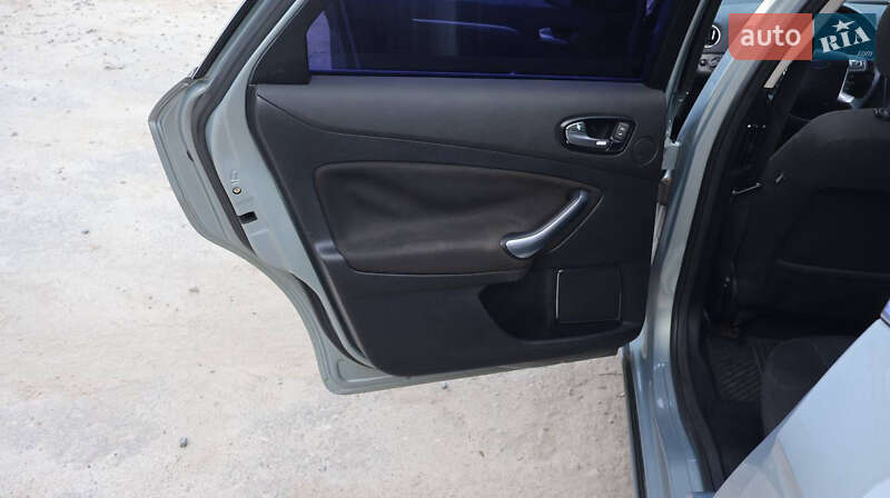 Седан Ford Mondeo 2008 в Львове