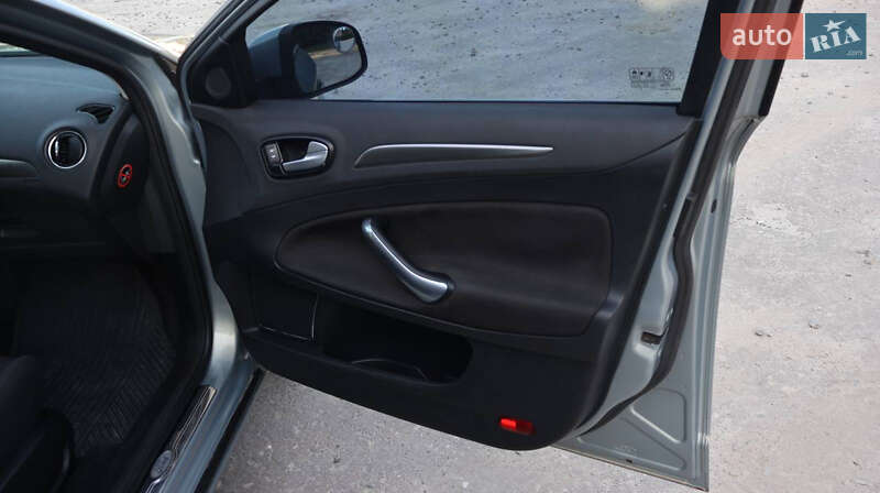 Седан Ford Mondeo 2008 в Львове