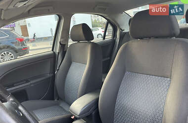 Седан Ford Mondeo 2005 в 