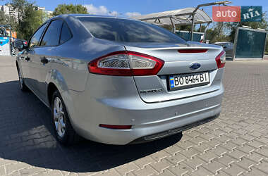 Седан Ford Mondeo 2012 в 