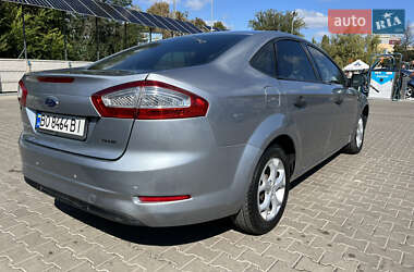 Седан Ford Mondeo 2012 в 