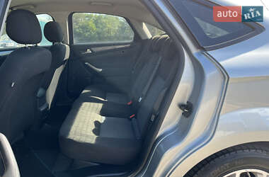 Седан Ford Mondeo 2012 в 