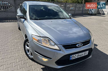 Седан Ford Mondeo 2012 в 