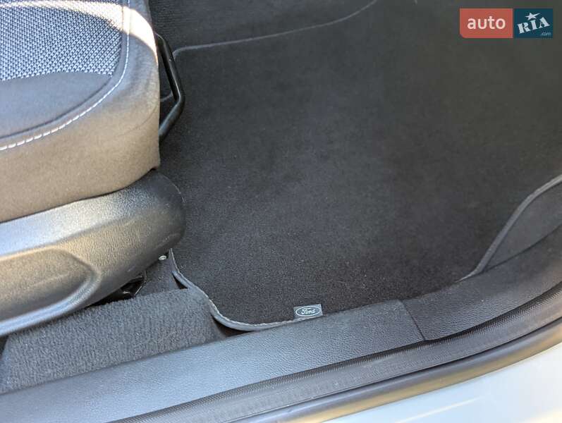 Лифтбек Ford Mondeo 2013 в Южноукраинске