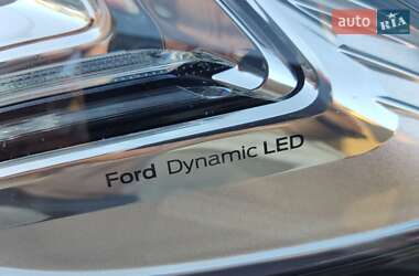 Седан Ford Mondeo 2016 в 