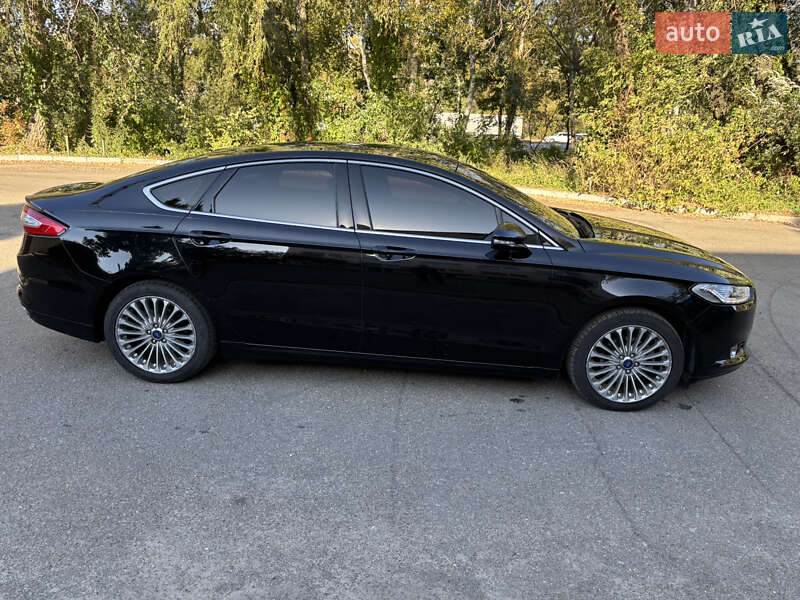 Седан Ford Mondeo 2016 в Киеве