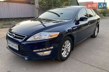 Седан Ford Mondeo 2011 в 
