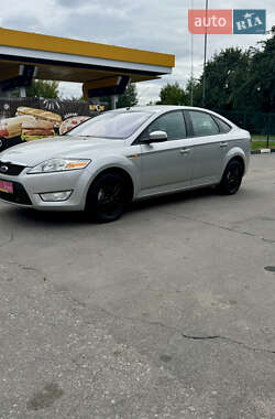 Лифтбек Ford Mondeo 2009 в 