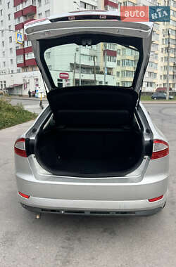 Лифтбек Ford Mondeo 2009 в 