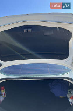 Седан Ford Mondeo 2011 в 
