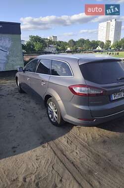 Универсал Ford Mondeo 2013 в 