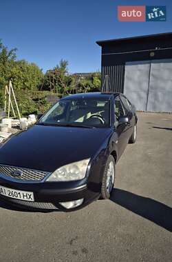 Лифтбек Ford Mondeo 2005 в 