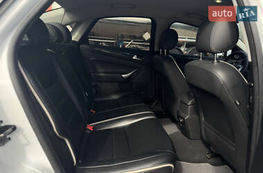 Седан Ford Mondeo 2012 в 
