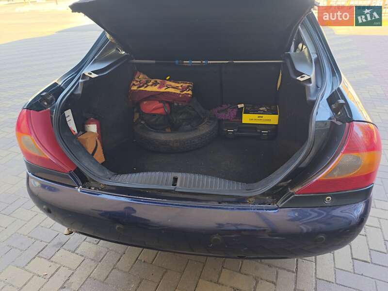 Лифтбек Ford Mondeo 1998 в Виннице