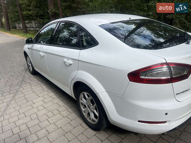 Лифтбек Ford Mondeo 2013 в Львове фото 16 Лифтбек Ford Mondeo 2013 в Львове