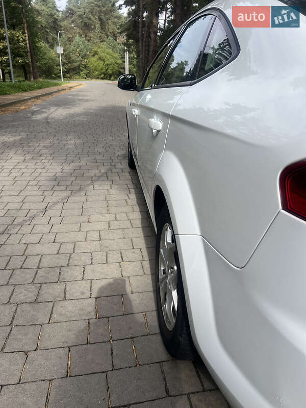 Лифтбек Ford Mondeo 2013 в Львове фото 32 Лифтбек Ford Mondeo 2013 в Львове