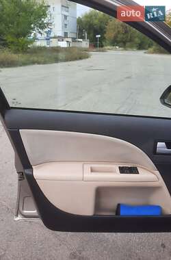 Лифтбек Ford Mondeo 2001 в 