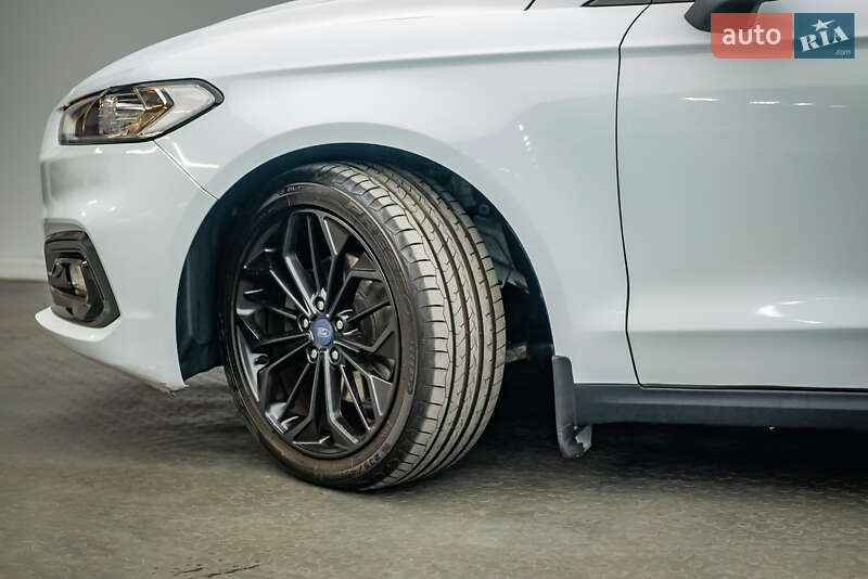 Лифтбек Ford Mondeo 2019 в Киеве