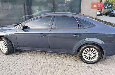 Лифтбек Ford Mondeo 2013 в 