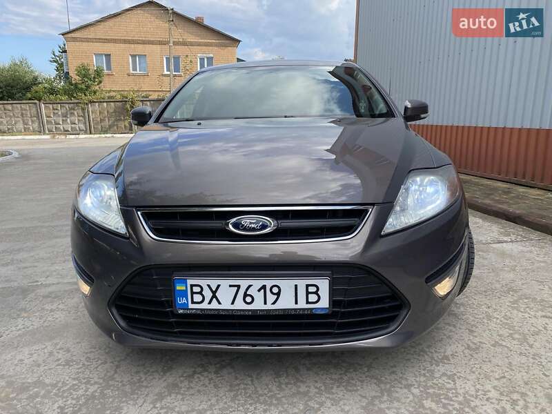 Седан Ford Mondeo 2011 в Хмельницком