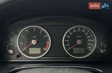 Седан Ford Mondeo 2002 в 