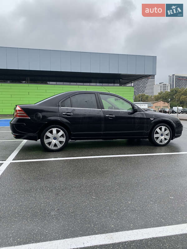Седан Ford Mondeo 2005 в Києві