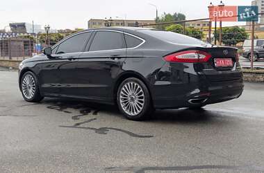 Седан Ford Mondeo 2015 в 